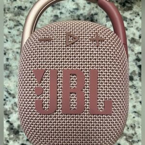 JBL Clip 4 - EUC